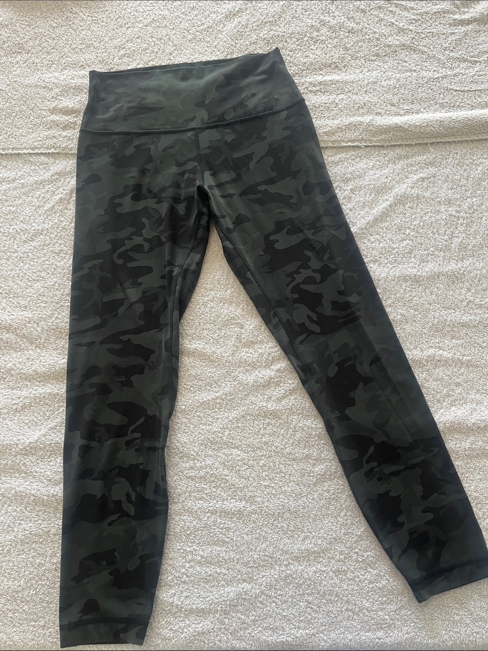 Lululemon Align High-Rise Leggings
Size 8